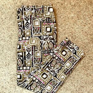 Chicos NWOT Ikat print canvas pants w/ stretch ankle length neutrals
